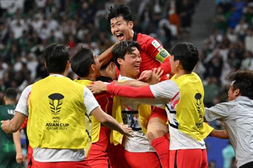 عکس اقدام جالب ستاره کره جنوبی بابت ناکامی در جام ملت های آسیا