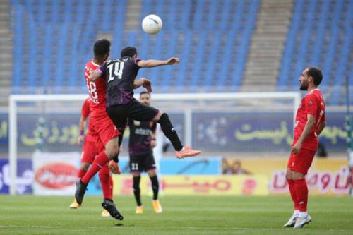 پرسپولیس با تمام نفراتش متوقف گردید
