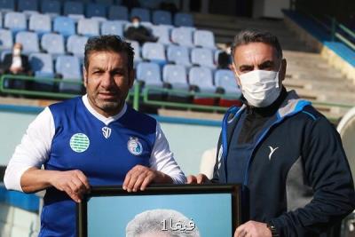 می ترسم پیراهن استقلال را آتش بزنند
