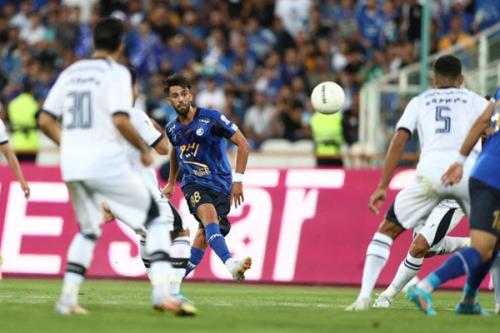 مشکل باشگاه استقلال با تلویزیون چگونه حل شد؟