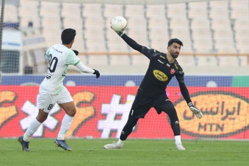 حمله دروازه بان پرسپولیس برای پاک کردن رکورد  گلر ملی پوش استقلال