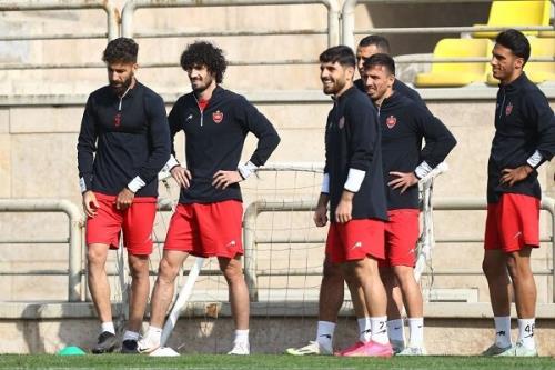 شکاف بین بازیکنان و باشگاه
