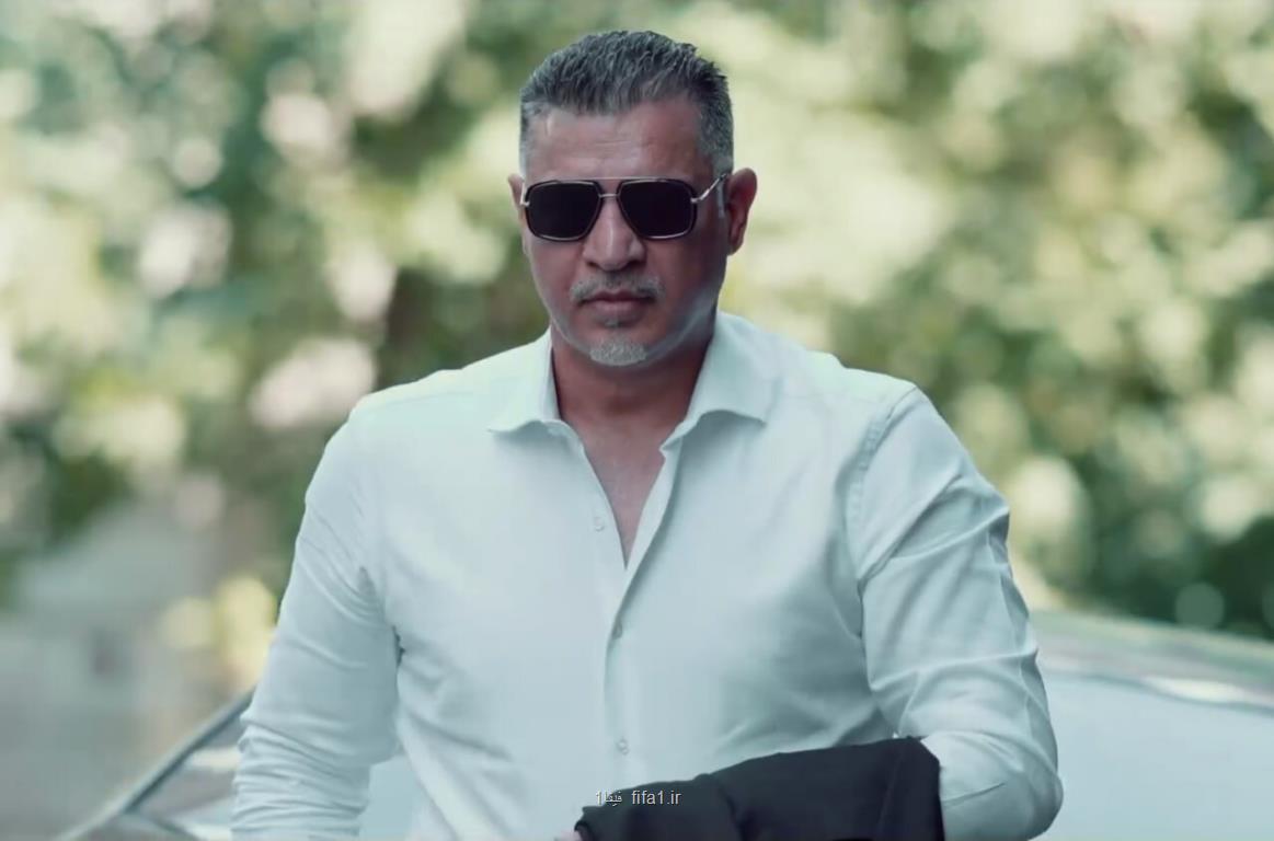 عکس تقدیر علی دایی از آتش نشان های حادثه بیمارستان گاندی