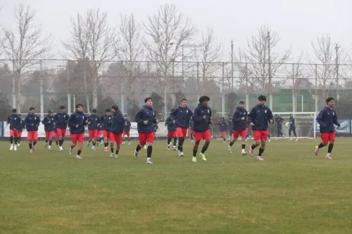 ادامه تمرینات فشرده تیم فوتبال جوانان در مرکز ملی