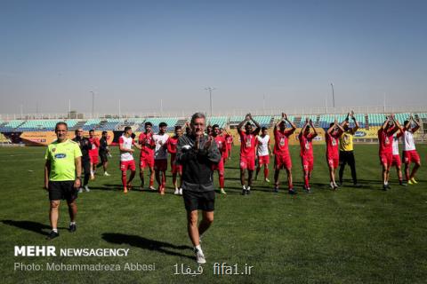 قرارداد دو بازیكن تیم فوتبال پرسپولیس فسخ شد